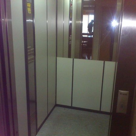 Carisa Olympic Court Apartment Larnaca Room photo