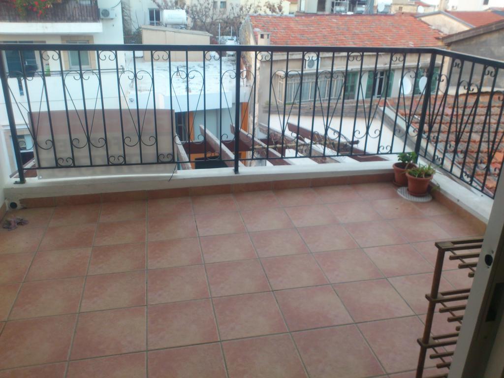 Carisa Olympic Court Apartment Larnaca Room photo